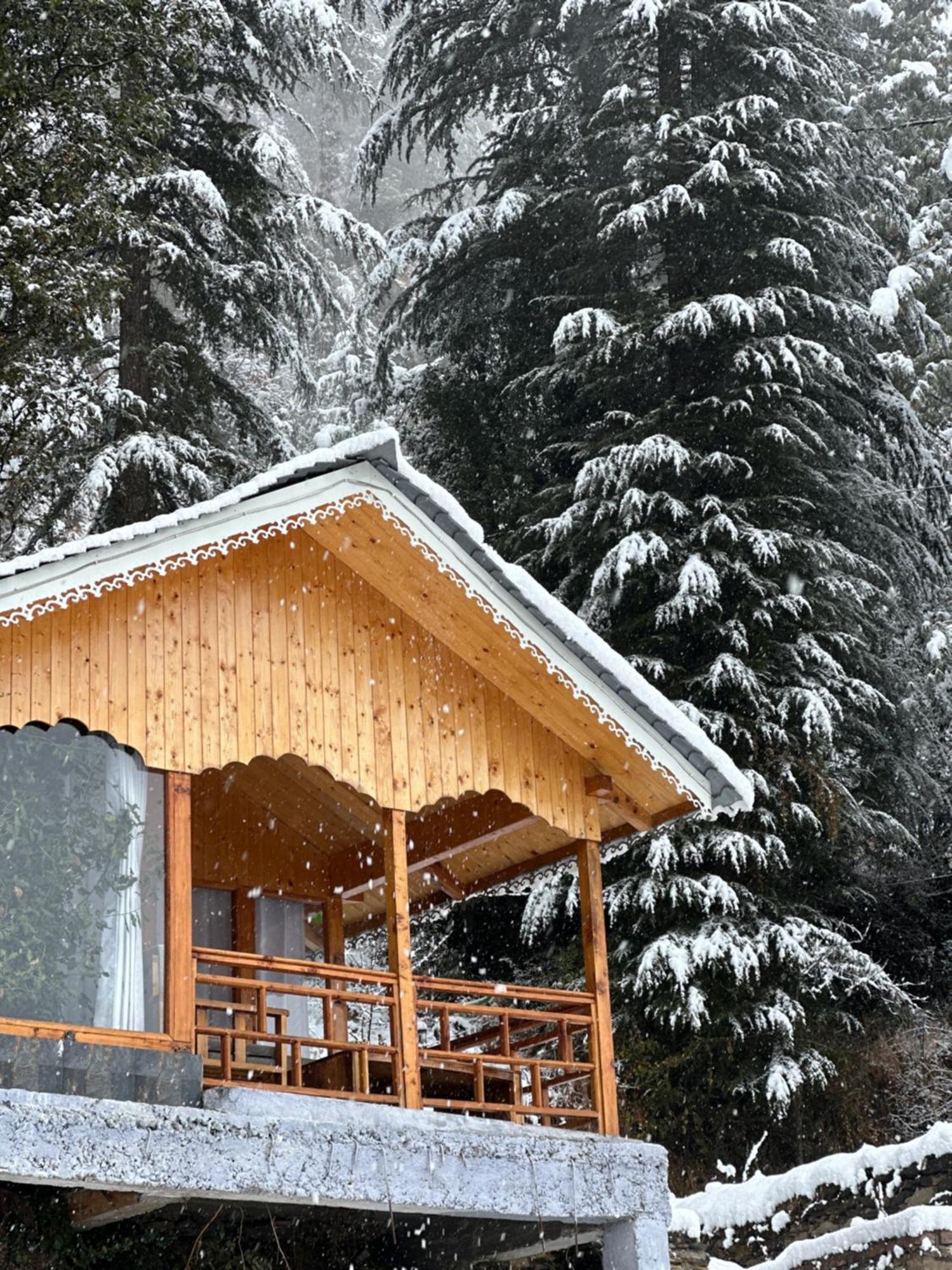 Hotel Tree House Latos Tandi Jibhi Exterior foto